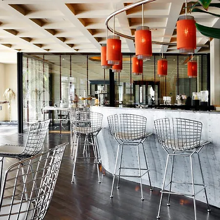 Hotel Bahia Del Duque 5*