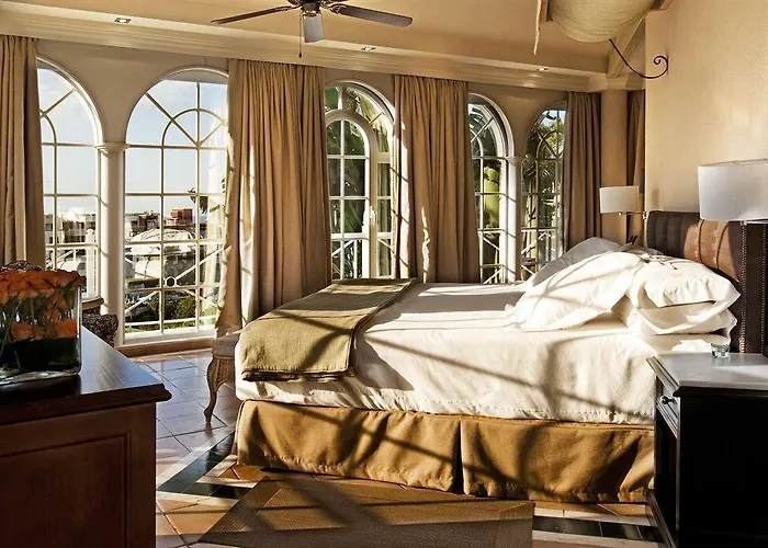 Bahia Del Duque 5*