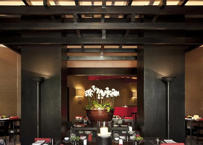 Bahia Del Duque 5* 阿德耶