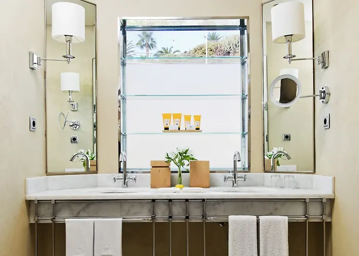 Hotell Bahia Del Duque 5*